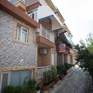 Aris-marie Rethymno