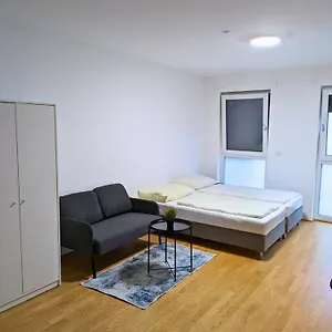 Vienna's Danube Apartament