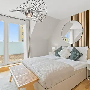Apartment Stylish - 3 Min To U1 Kagraner Platz, Wien